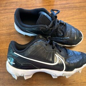 Nike Kids Black Baseball Cleats Size 3